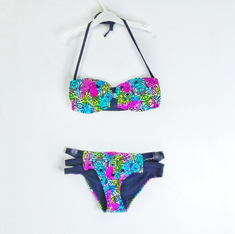 💮3/$30💮 Multicolor Boho Bandeau Bikini